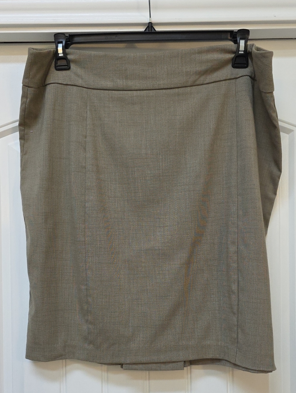 New York & Company Taupe Women's Pencil Skirt - Sz 18